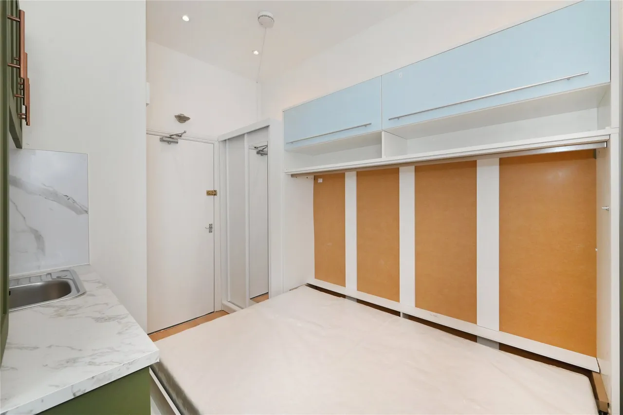 Etchingham Park Road, London, N3, photo 12
