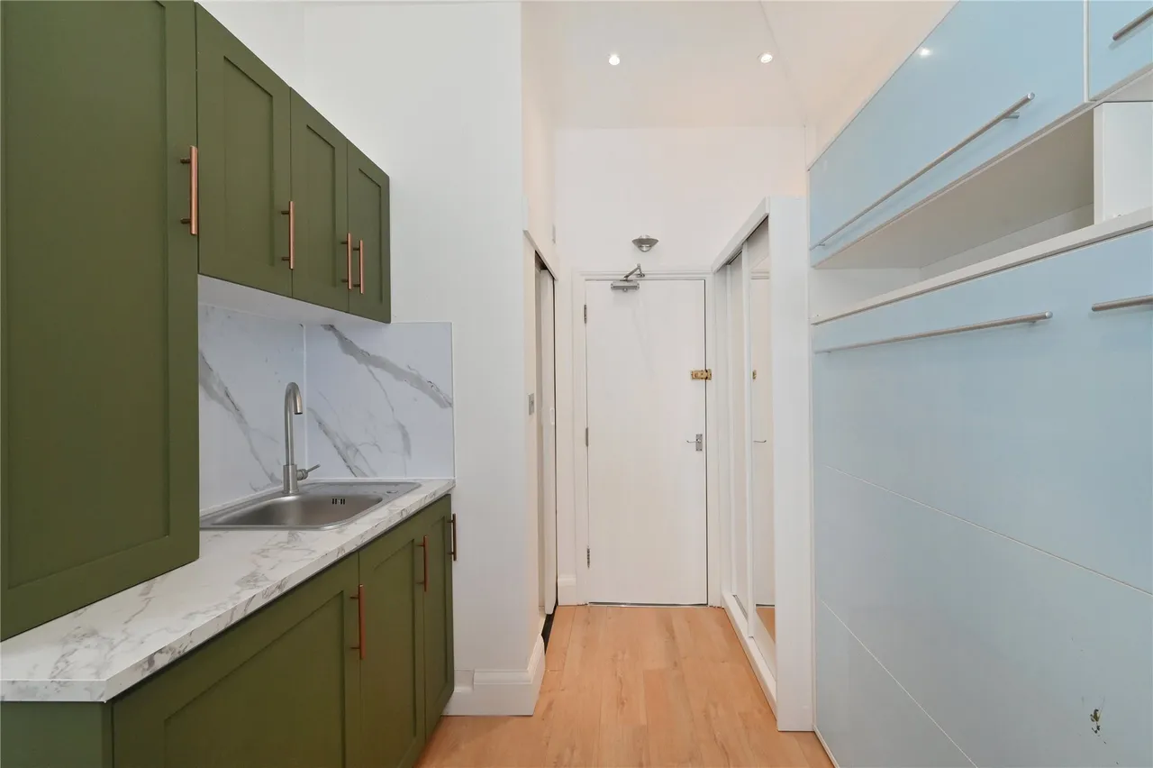 flat to rent, Etchingham Park Road, London, N3