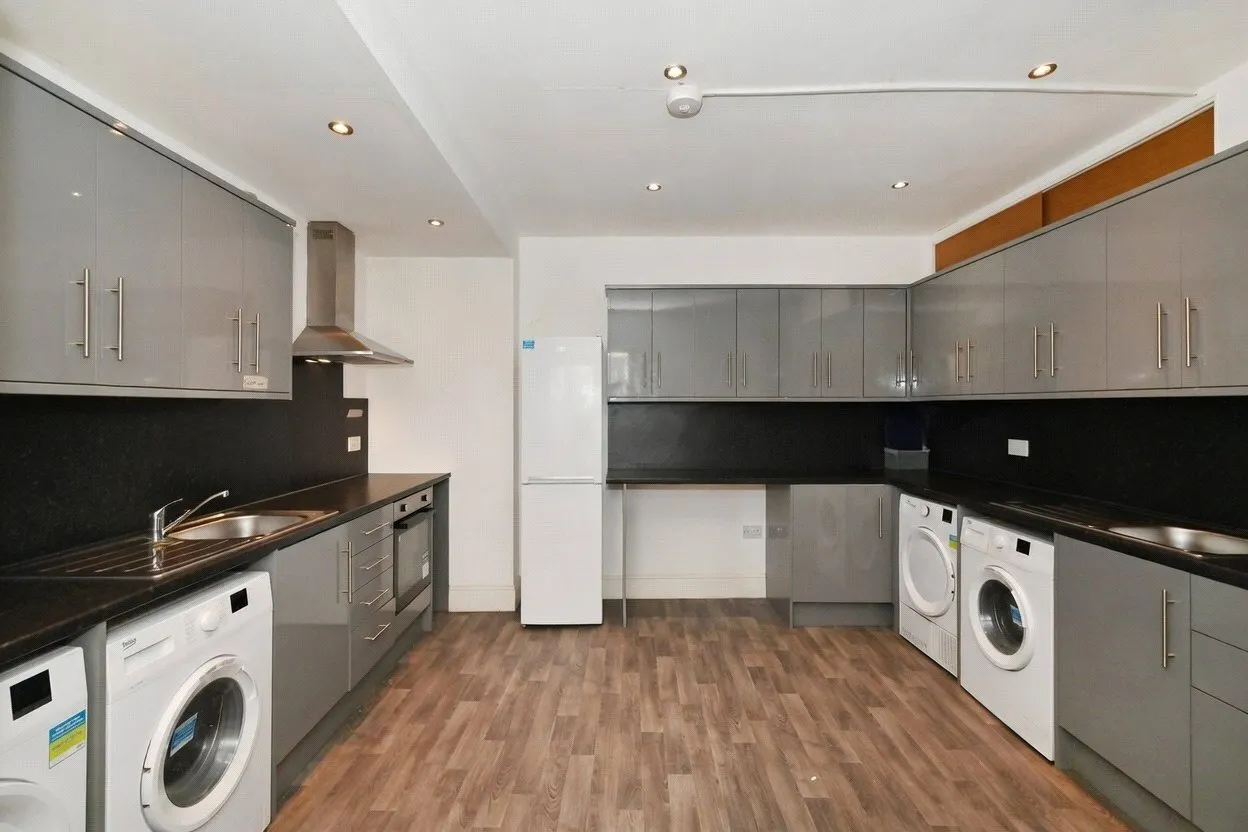Etchingham Park Road, London, N3, photo 6