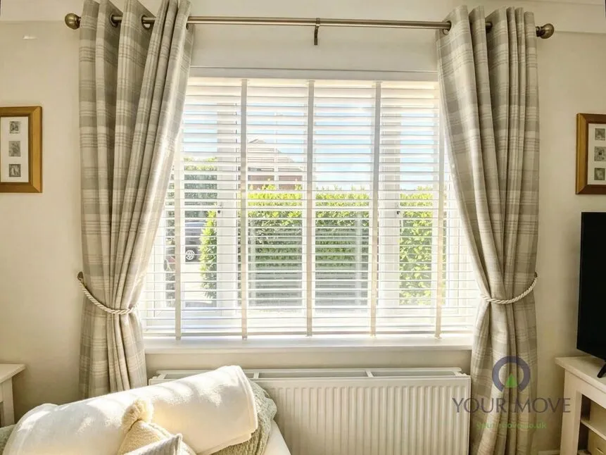 Moonfleet Close, Kemsley, Kent, ME10, photo 4