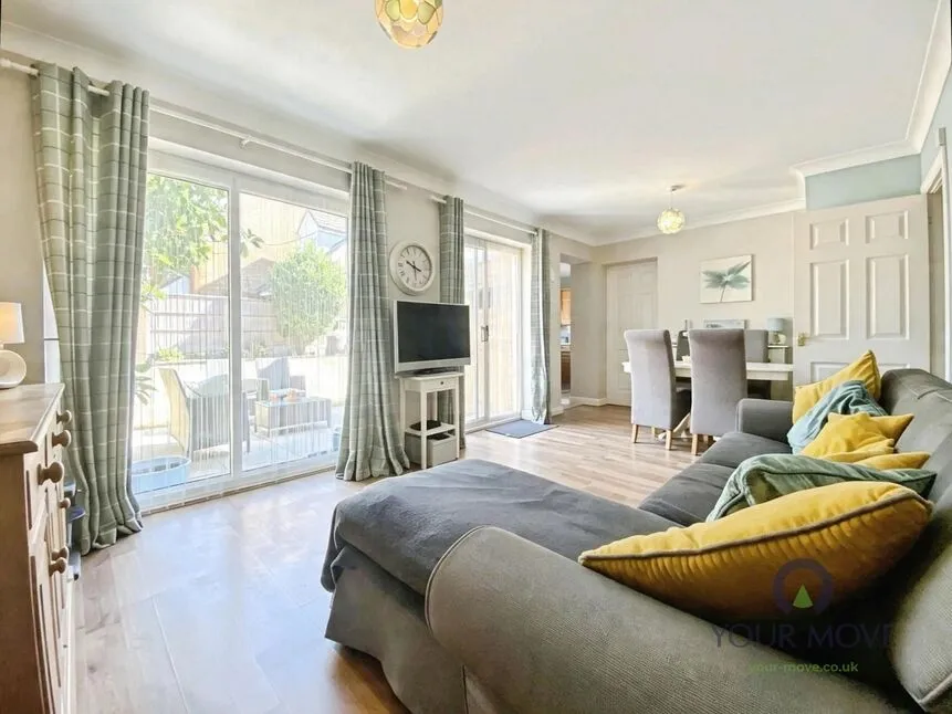 Moonfleet Close, Kemsley, Kent, ME10, photo 6