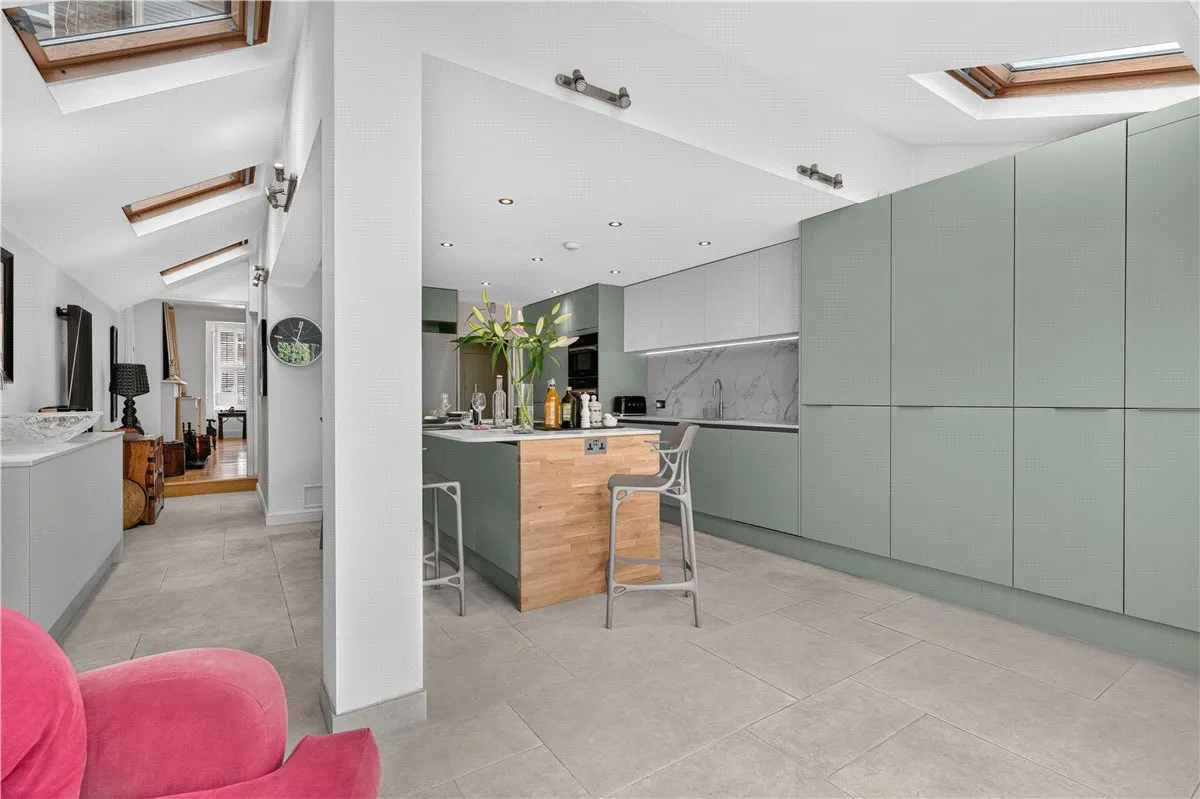 Gowan Avenue, London, SW6, photo 17