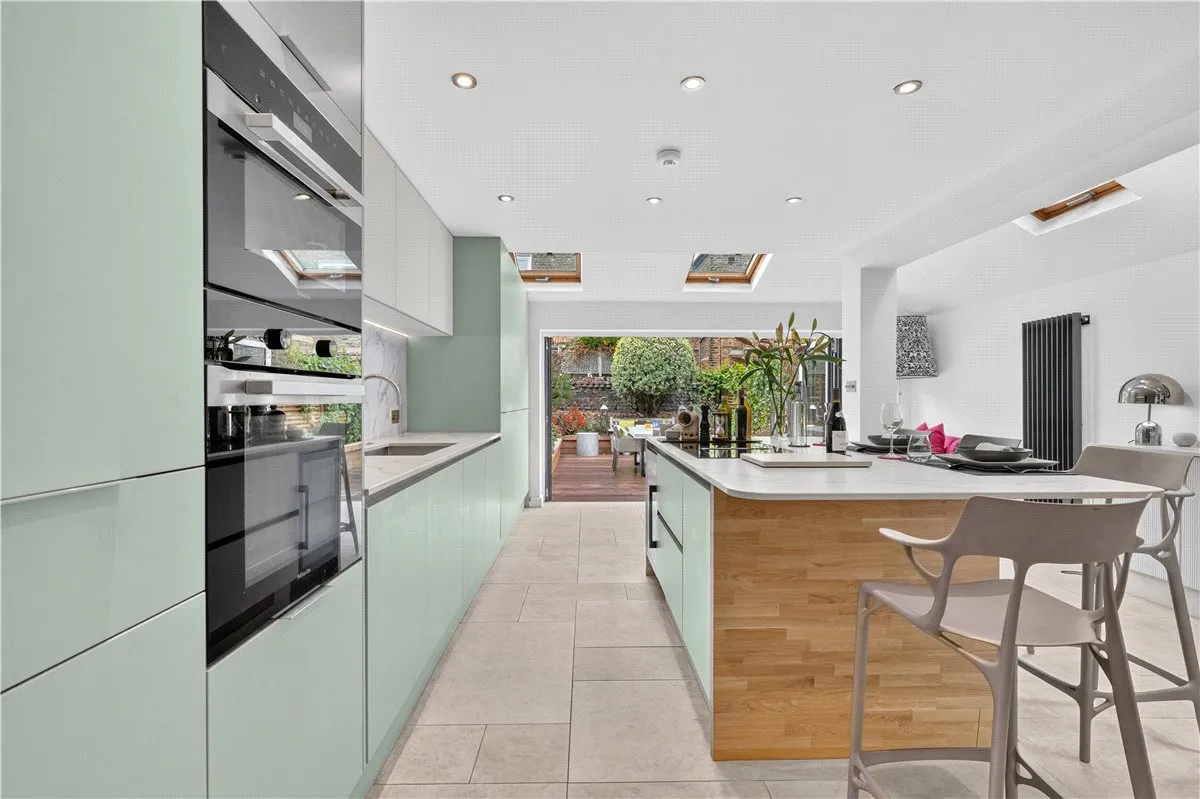 Gowan Avenue, London, SW6, photo 18