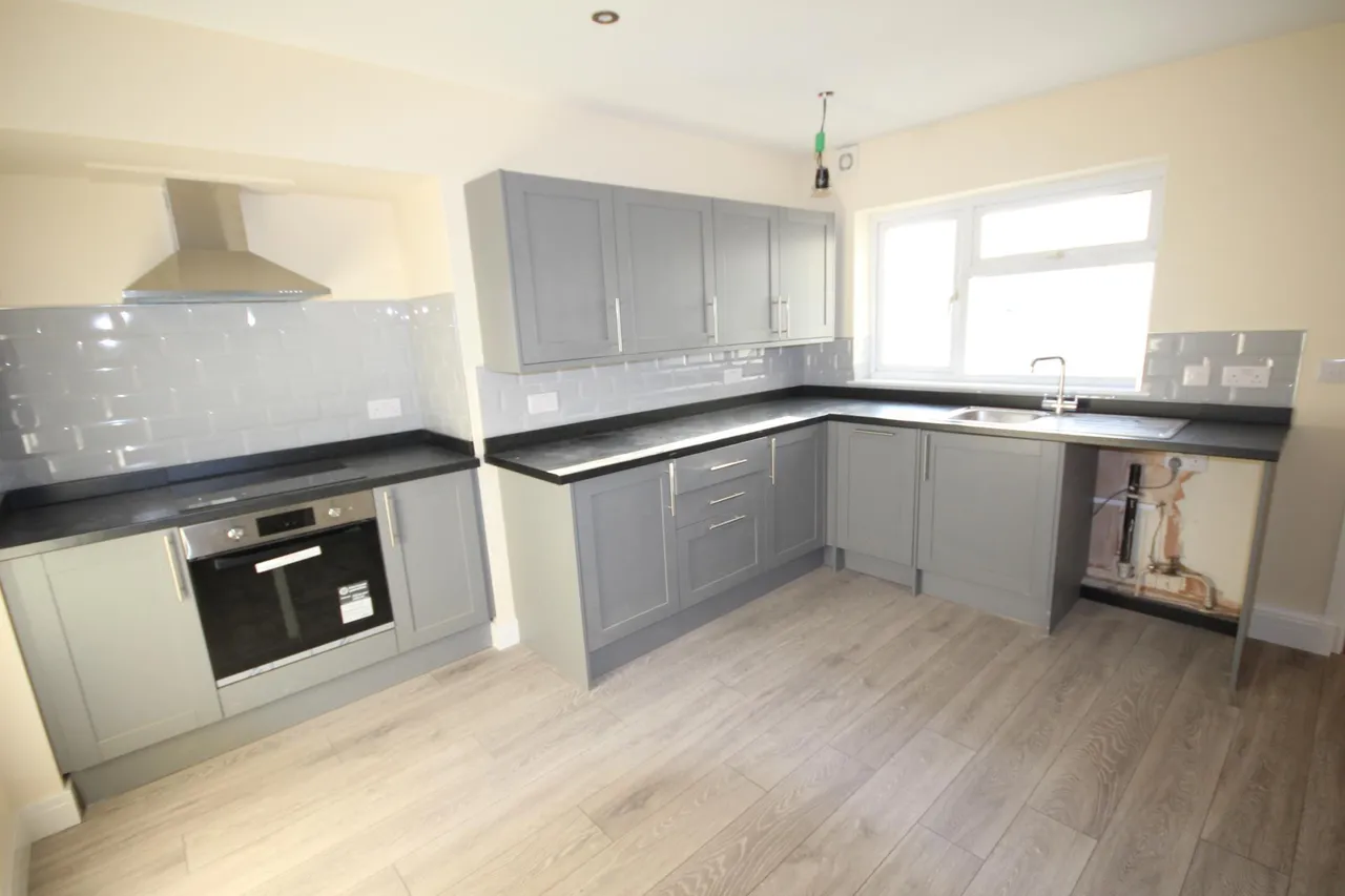 Balfour Street, Burton upon Trent, DE13, photo 4
