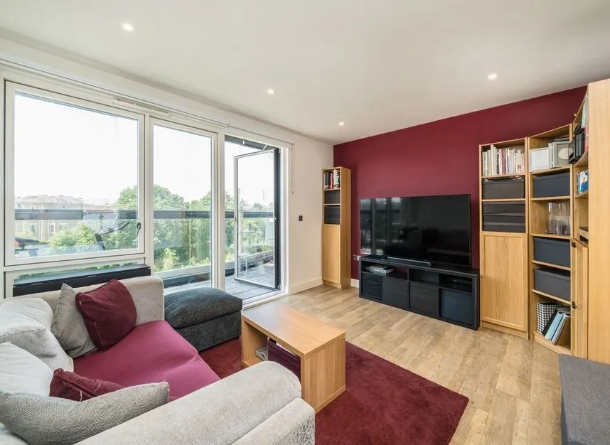 Station Road, New Southgate, N11, photo 2