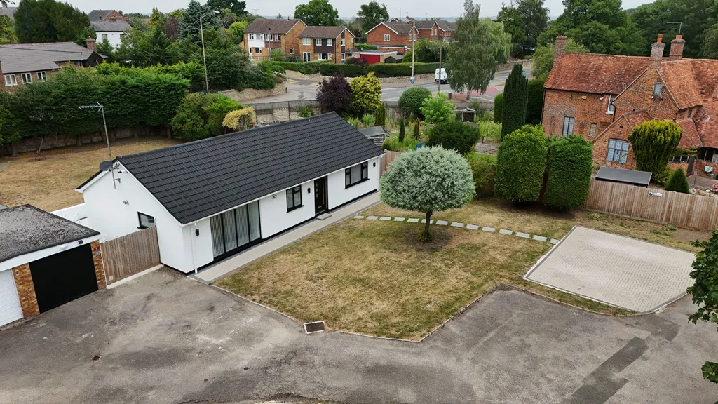 4 bed house for sale — Church Way, Stone, HP17 8RG