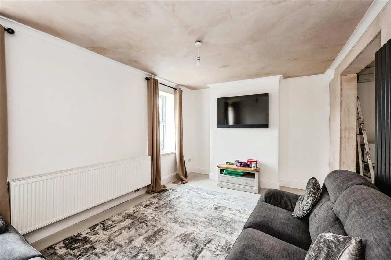 New Road, Ystradowen, SA9, photo 6