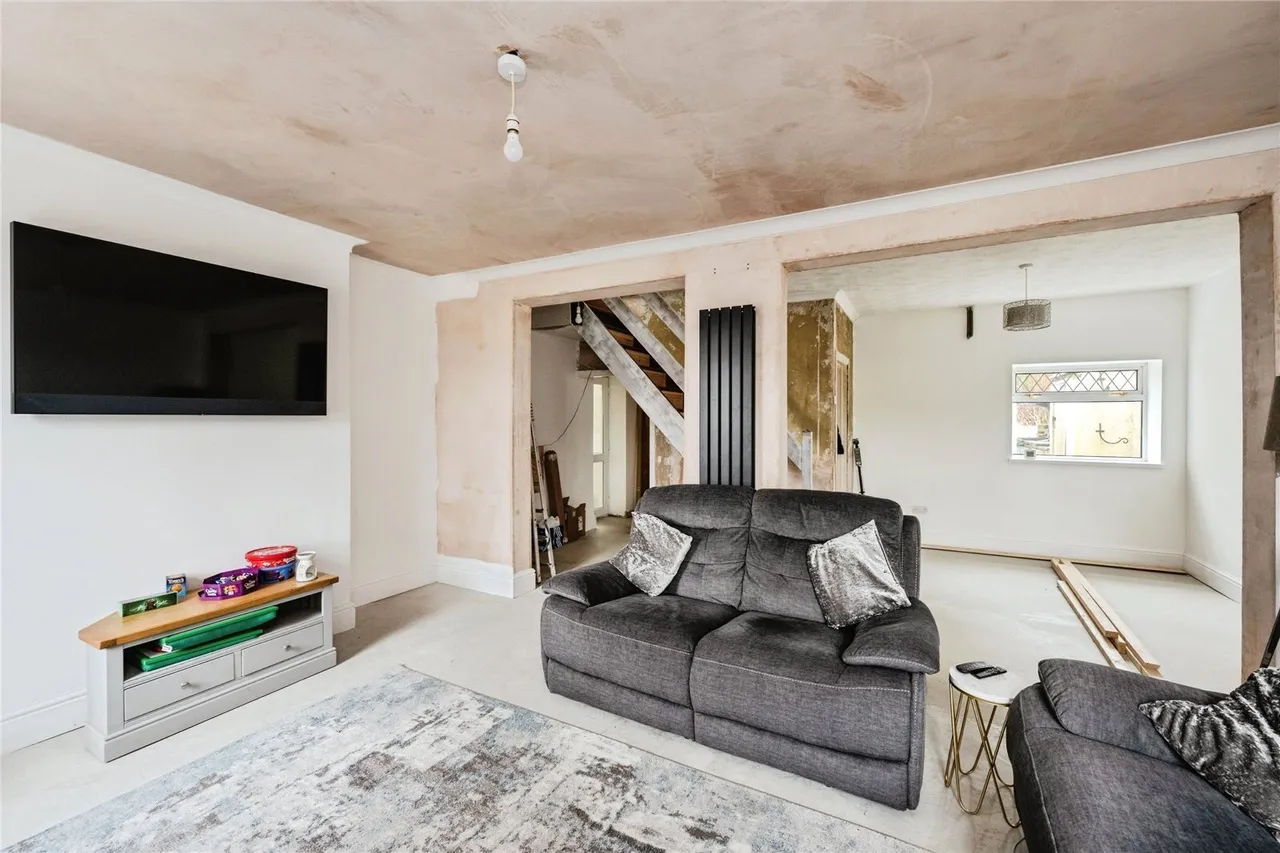 New Road, Ystradowen, SA9, photo 5