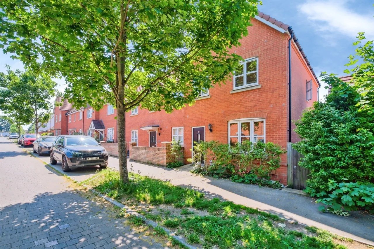 3 bed house for sale, Penny Lane, Amesbury, SP4