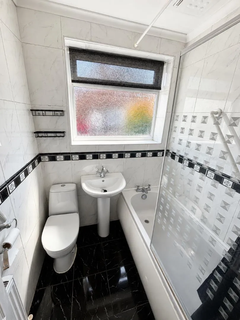 Countess Lane, Radcliffe, Manchester, M26 3WF, photo 8