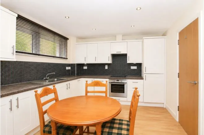 2 bed flat for sale, Cubitt Way, Peterborough, PE2