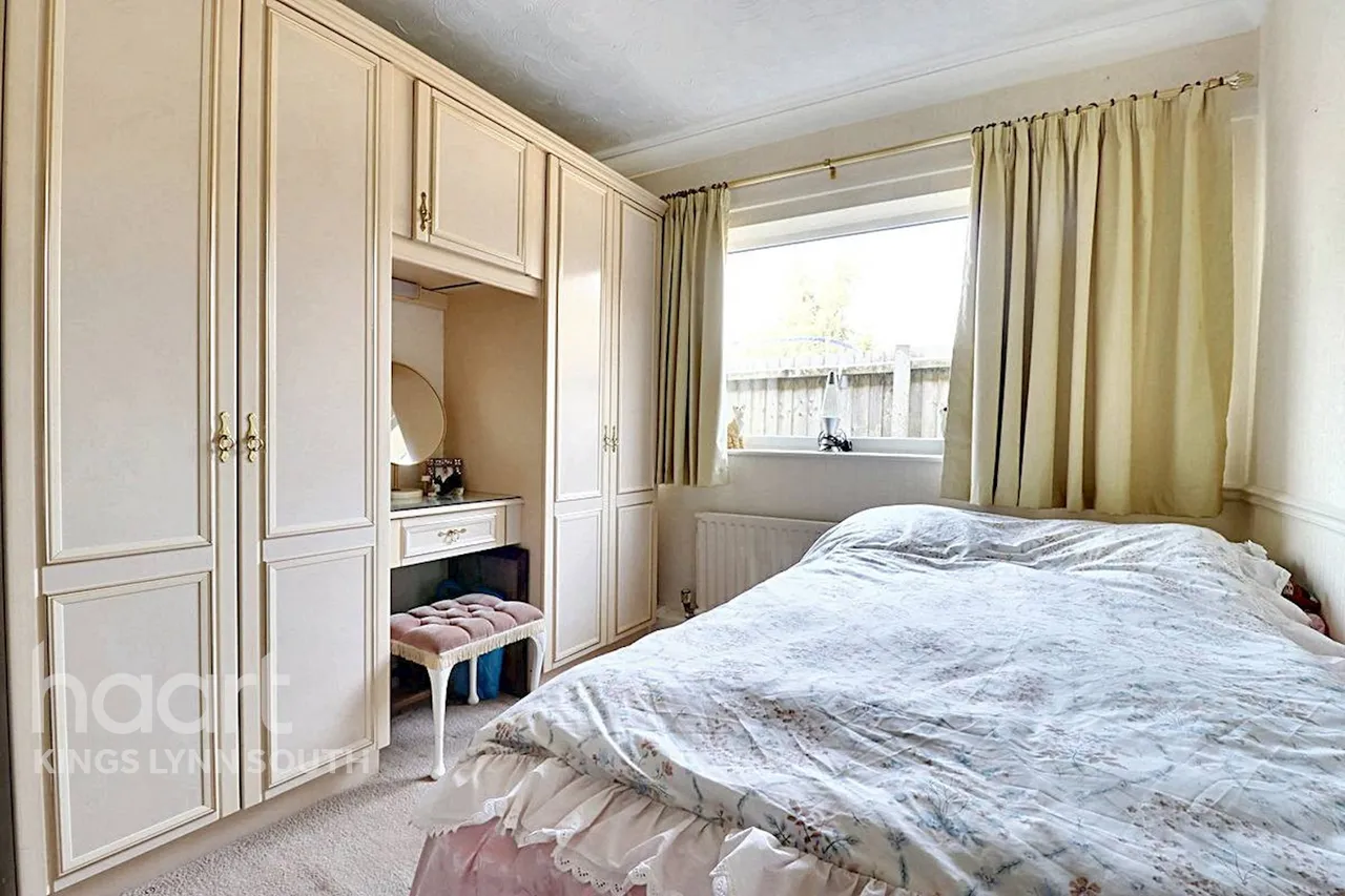 Common Close, West Winch, PE33, photo 9