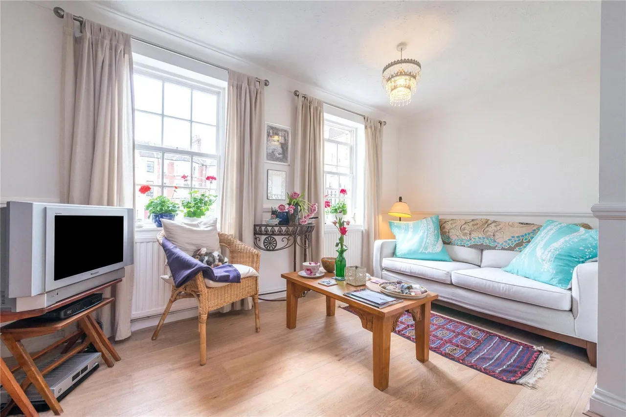 Stapleton Hall Road, Finsbury Park, N4, photo 5