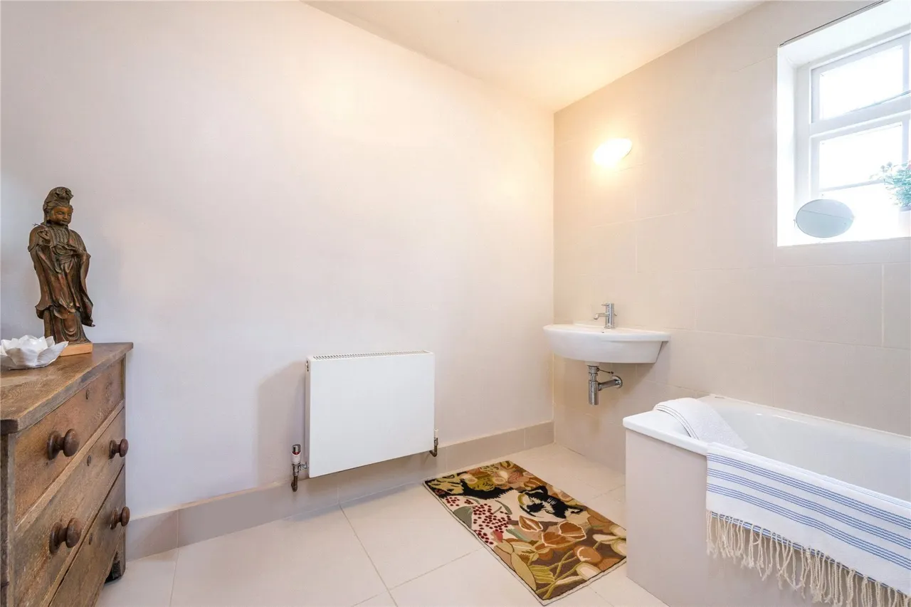 Stapleton Hall Road, Finsbury Park, N4, photo 12