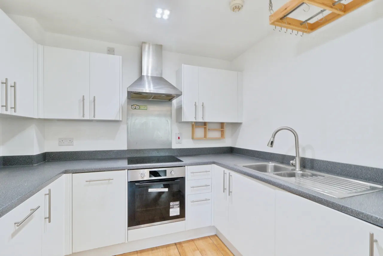 Well Hall Road, SE9, photo 8