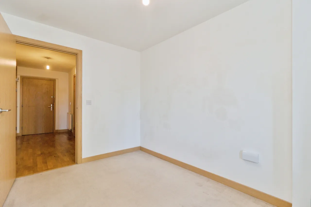 Well Hall Road, SE9, photo 13