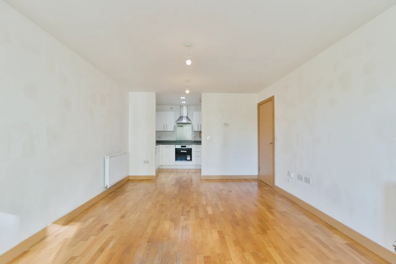 Well Hall Road, SE9, photo 2