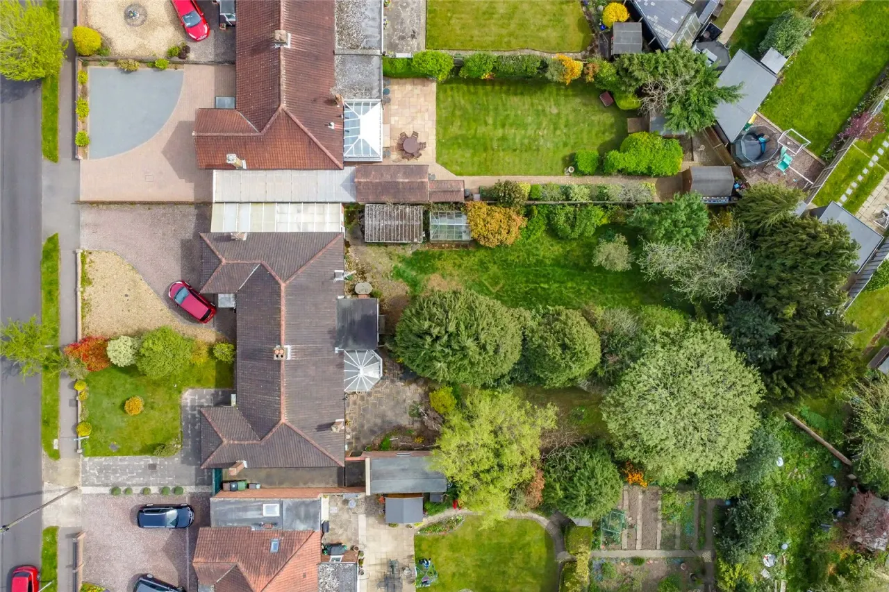 Hollybush Avenue, St. Albans, Hertfordshire, AL2 3AE, photo 10
