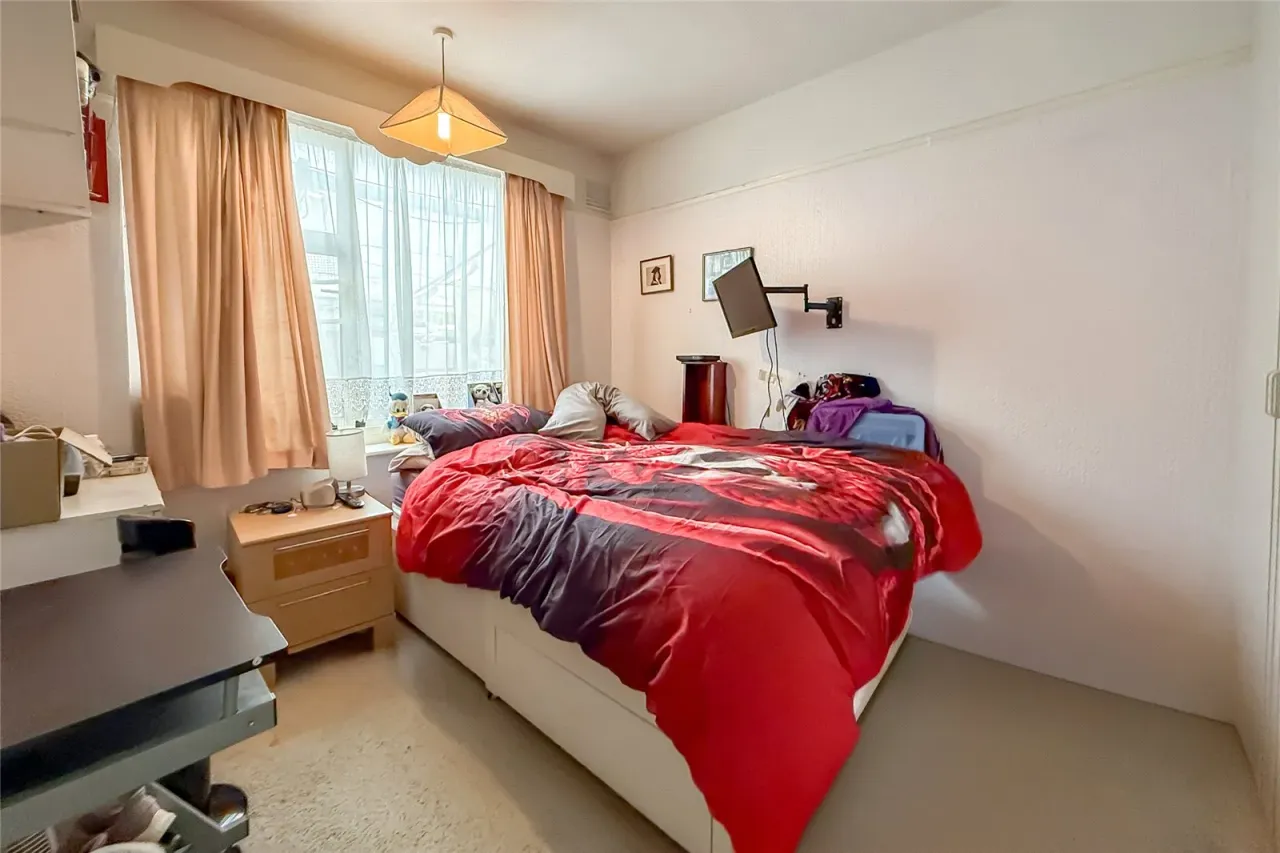 Hollybush Avenue, St. Albans, Hertfordshire, AL2 3AE, photo 5