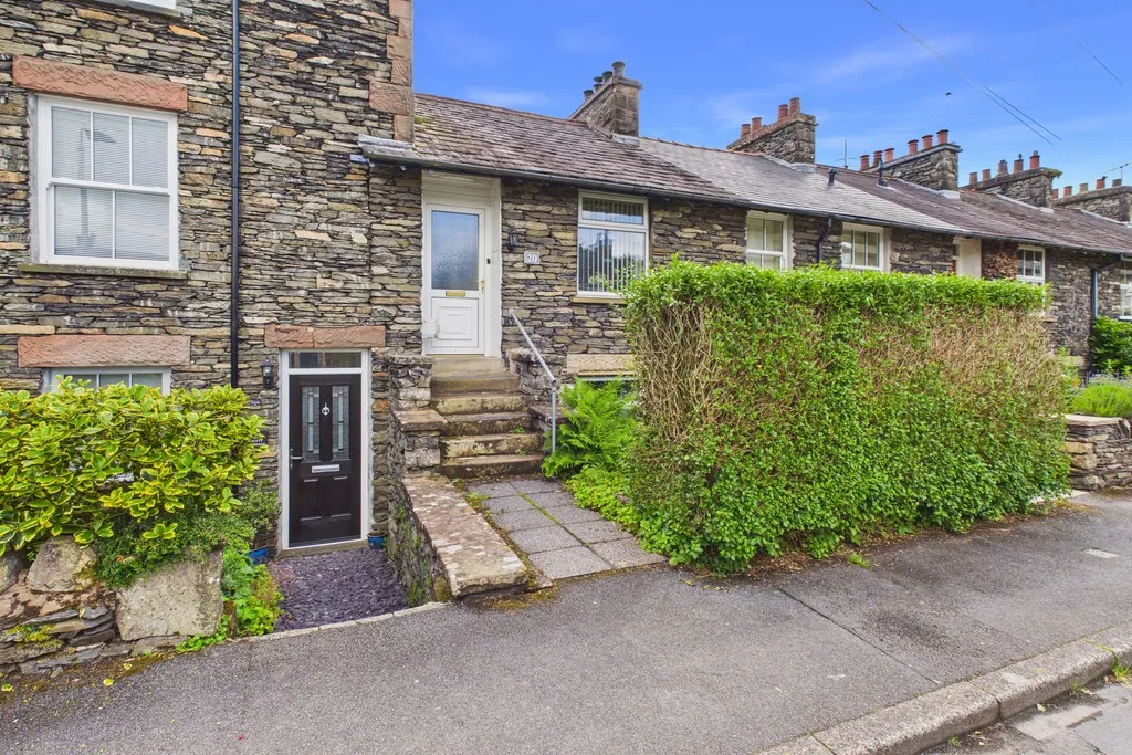 3 bed house for sale, Upper Oak Street, Windermere, LA23