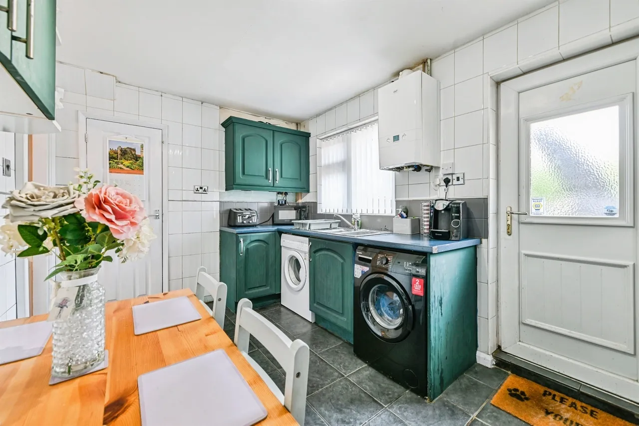 Broxtowe Lane, Nottingham, NG8, photo 7
