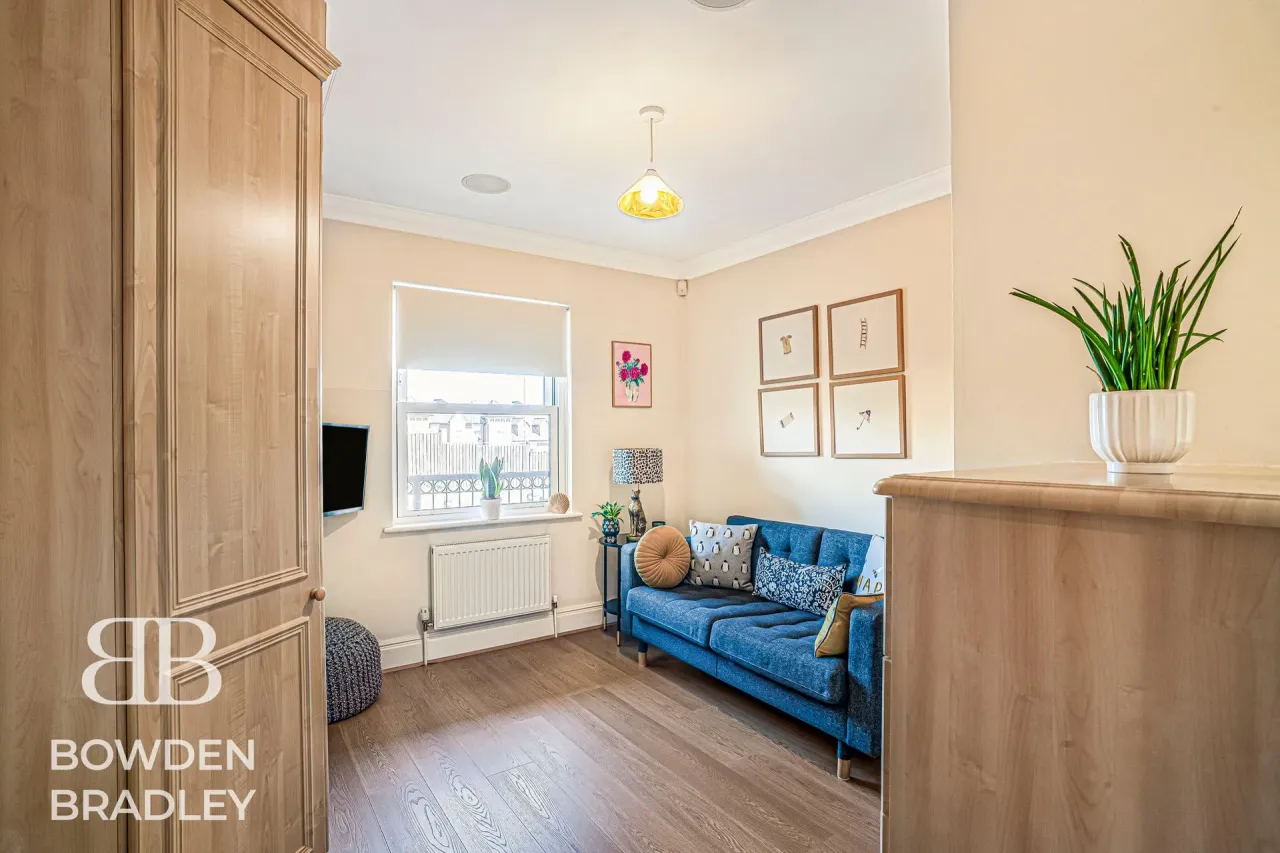 Manor Road, IG7, photo 54