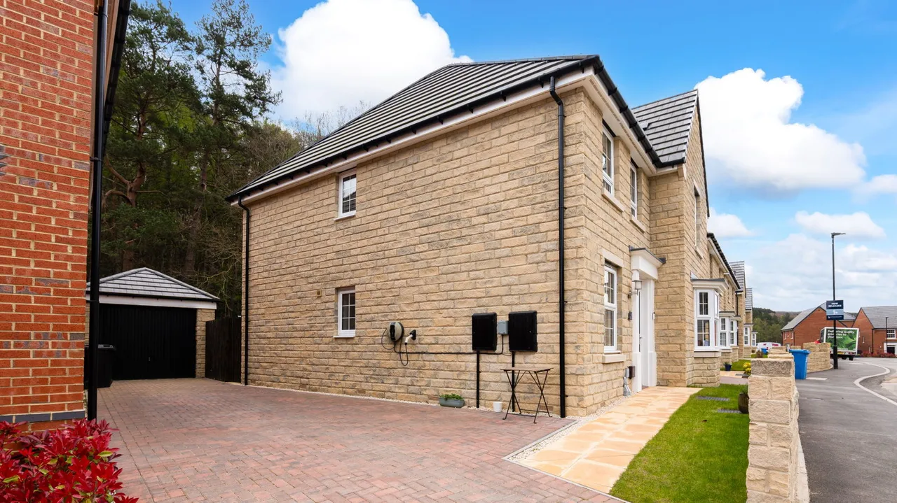 Aspen Road, Oughtibridge Valley, S35, photo 43
