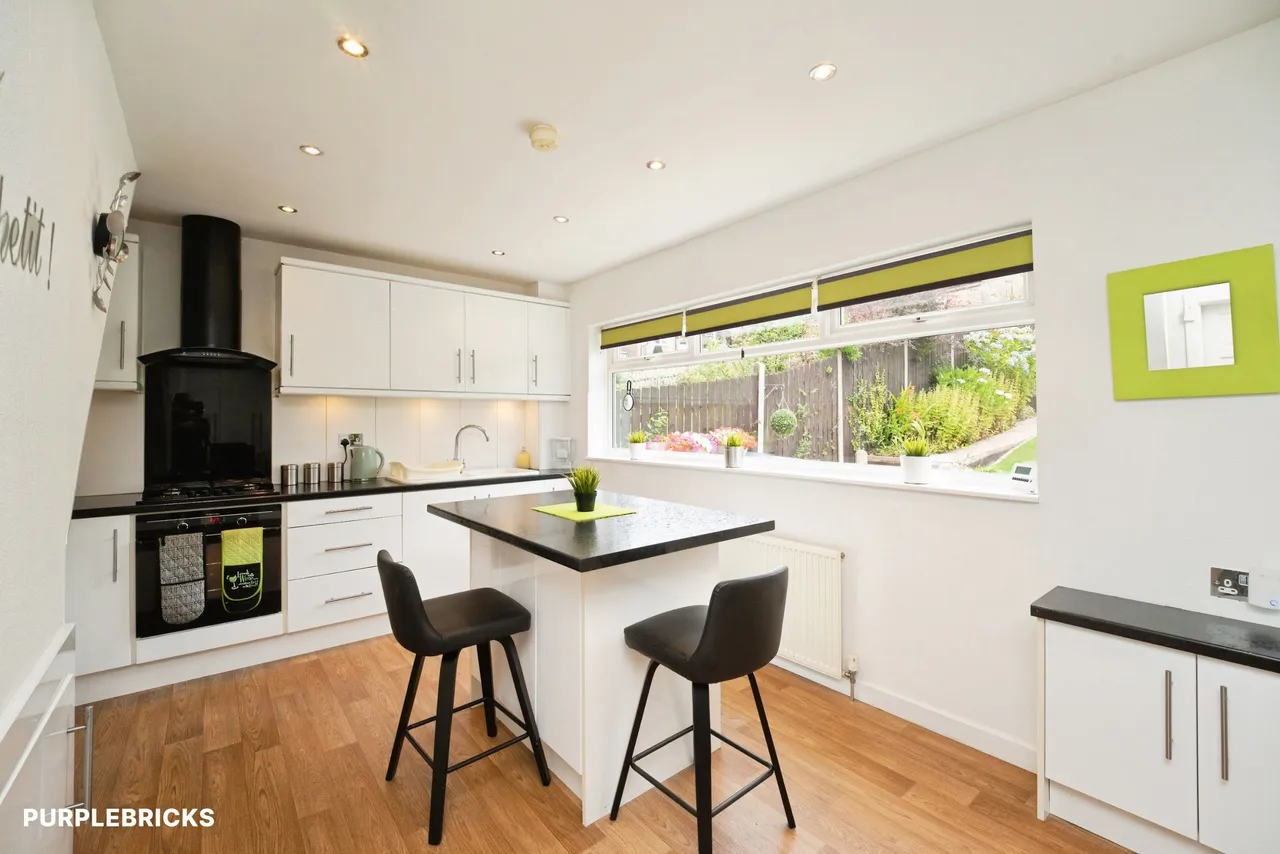Hillcrest Road, Bradford, BD13, photo 4