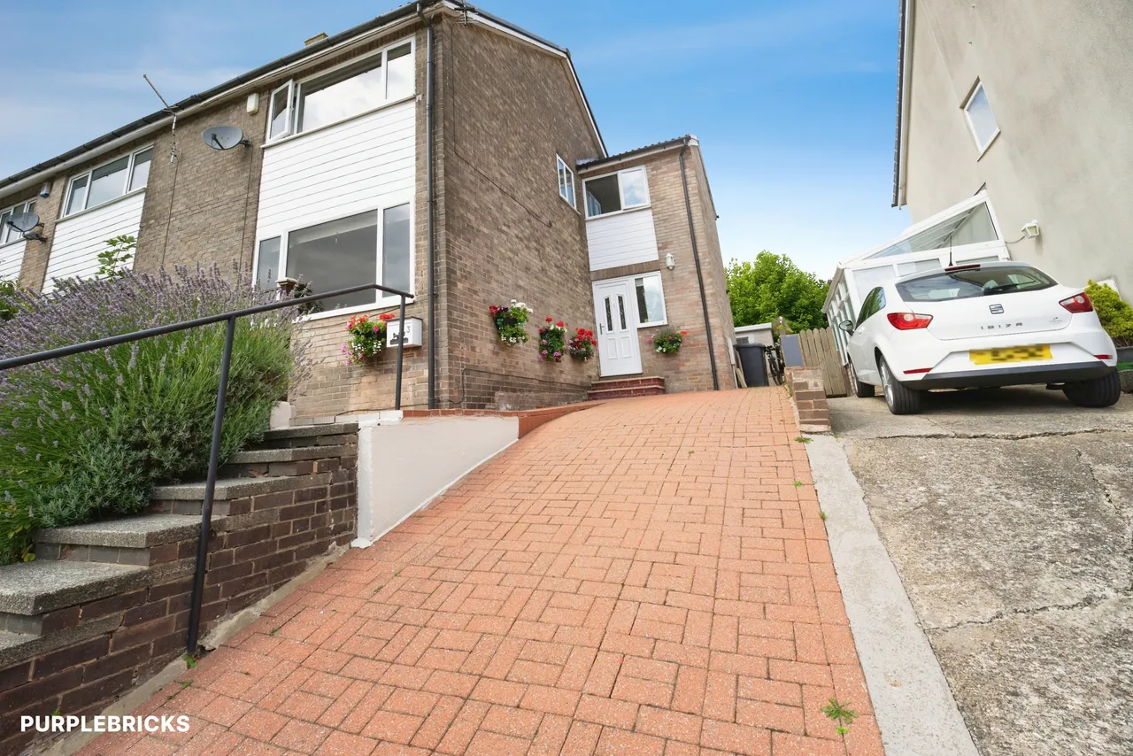 Hillcrest Road, Bradford, BD13, photo 2