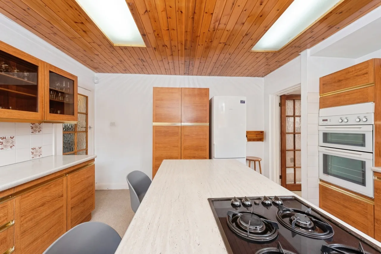 The Manor Drive, Worcester Park, KT4, photo 17