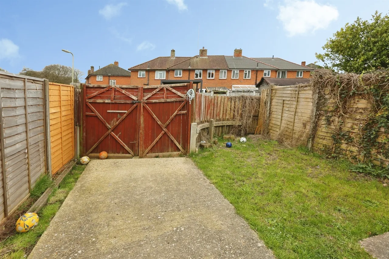 Vian Close, Gosport, PO13, photo 11