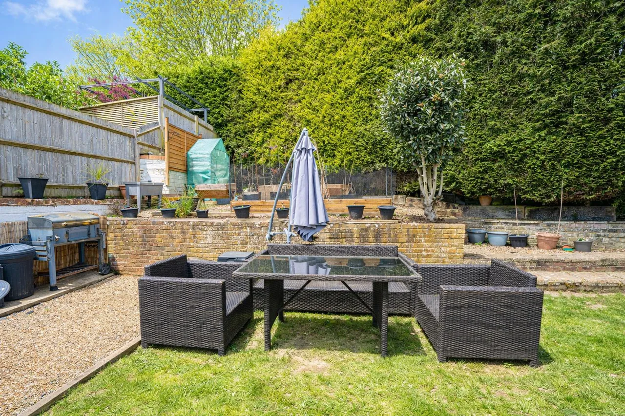 Chalvington Drive, St. Leonards-On-Sea, photo 21