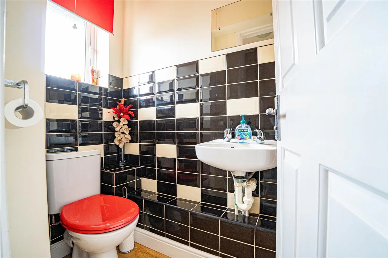Chalvington Drive, St. Leonards-On-Sea, photo 20
