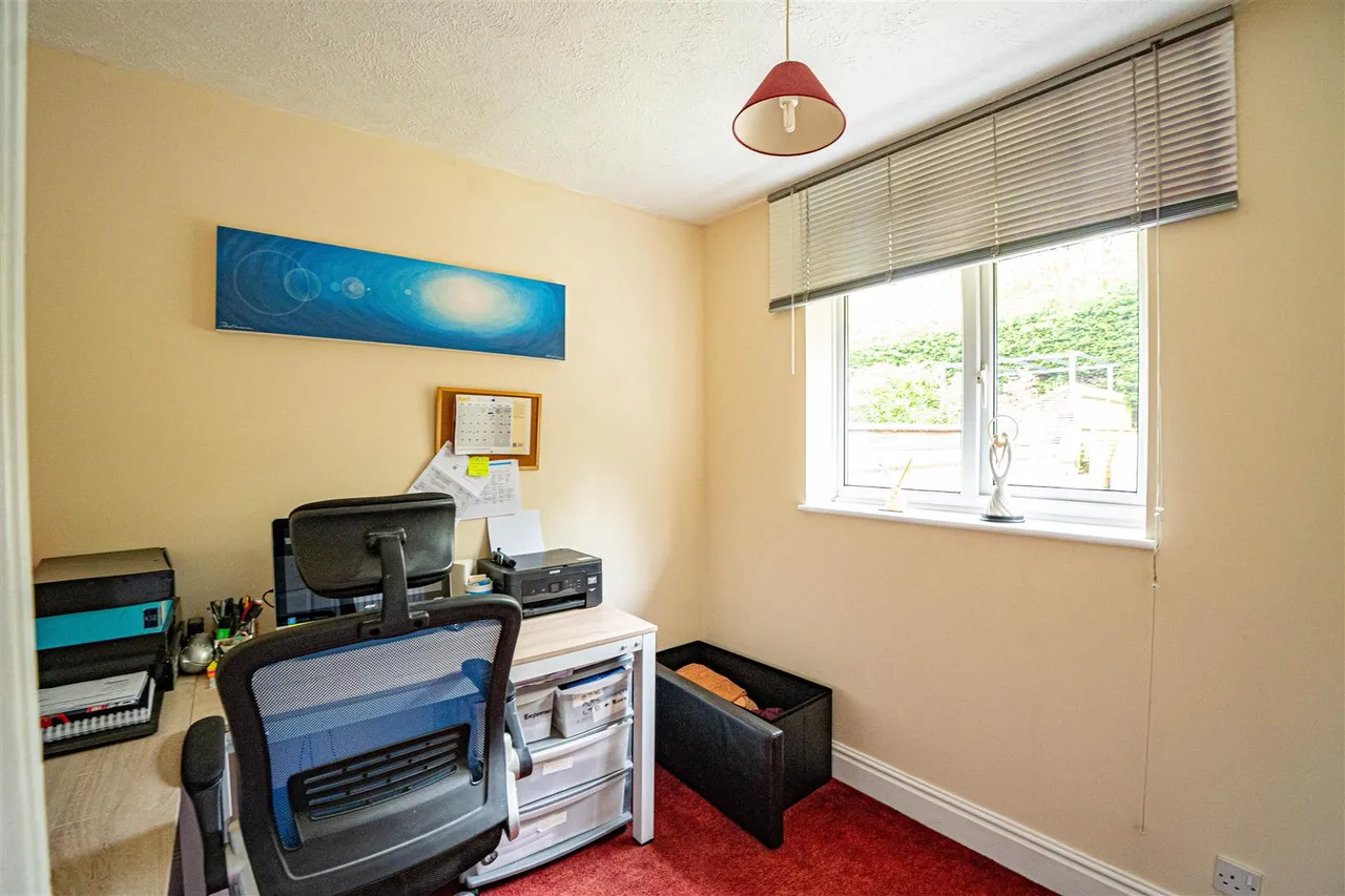 Chalvington Drive, St. Leonards-On-Sea, photo 11