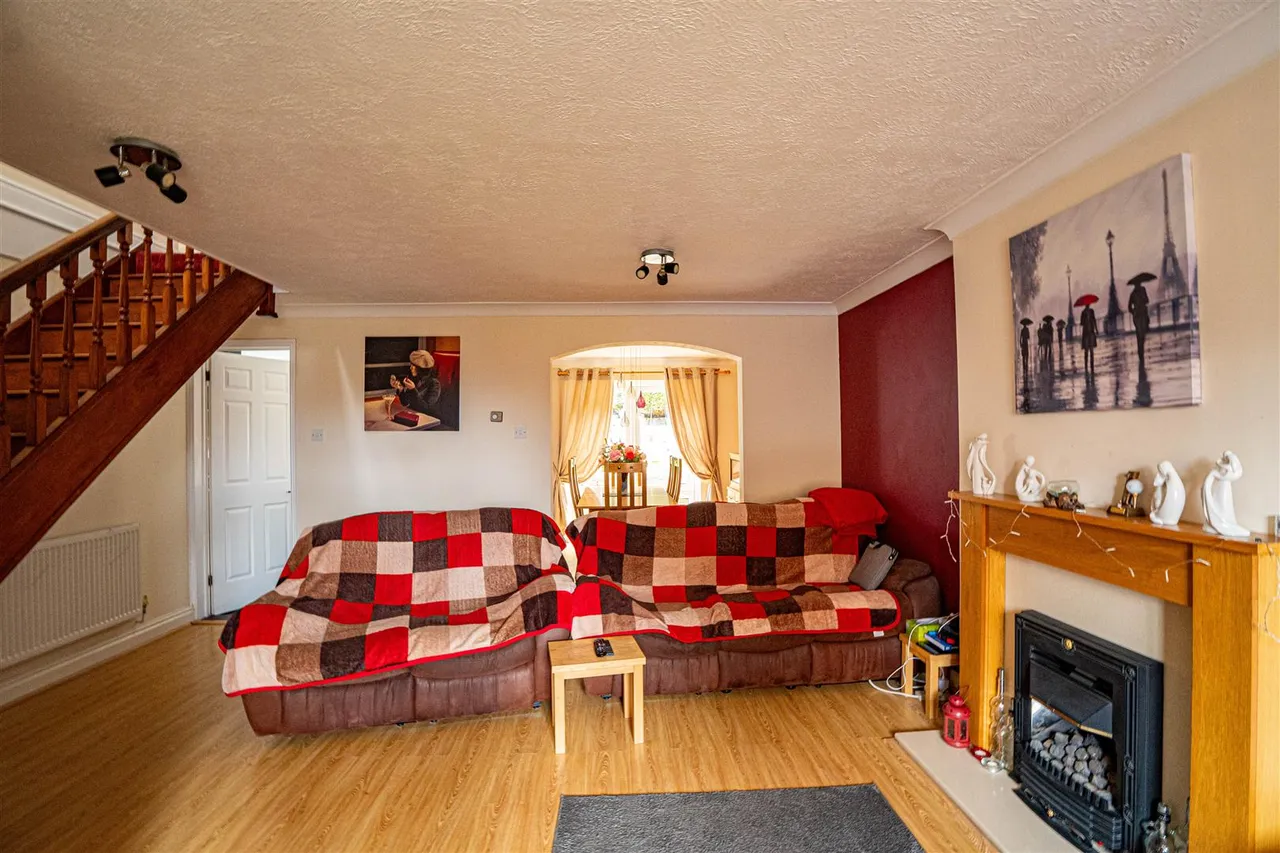 Chalvington Drive, St. Leonards-On-Sea, photo 23