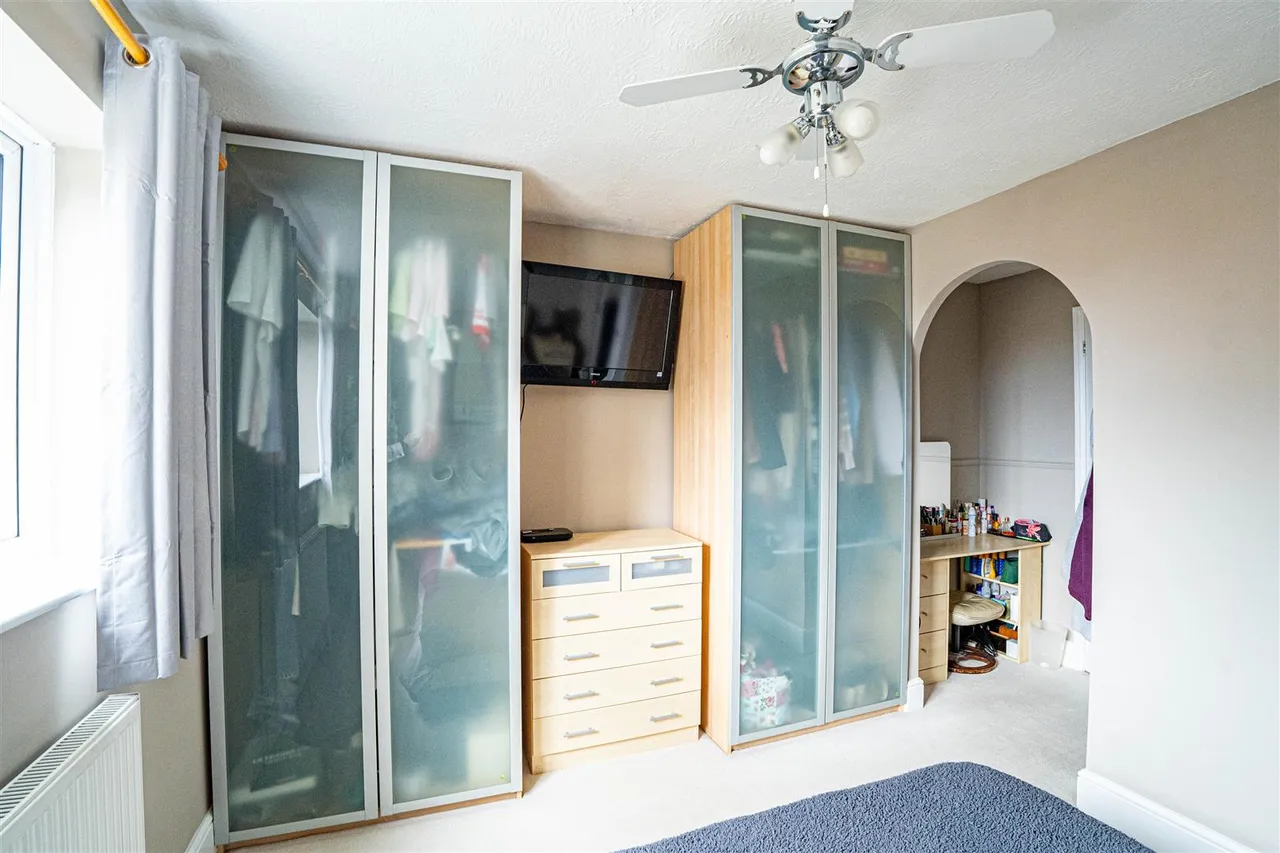 Chalvington Drive, St. Leonards-On-Sea, photo 12