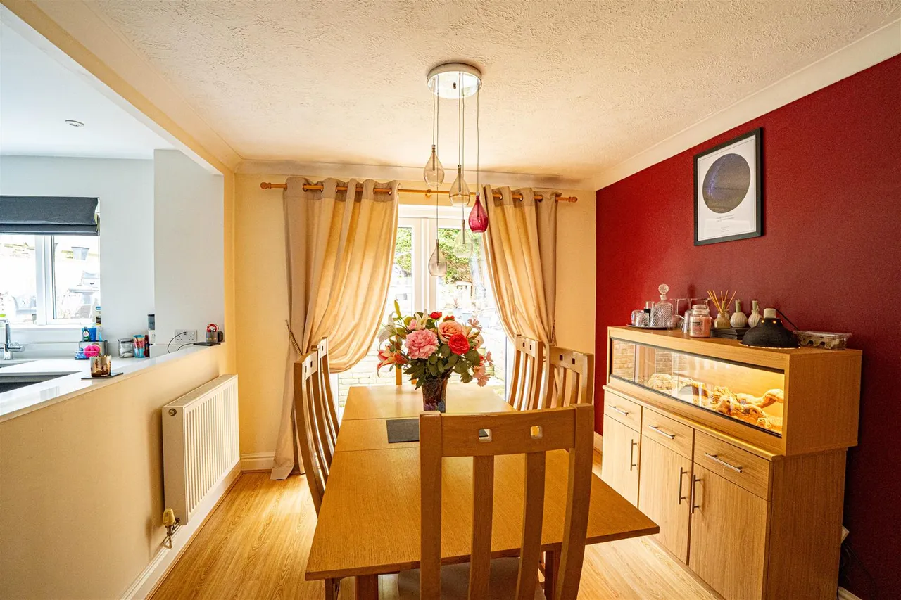 Chalvington Drive, St. Leonards-On-Sea, photo 17