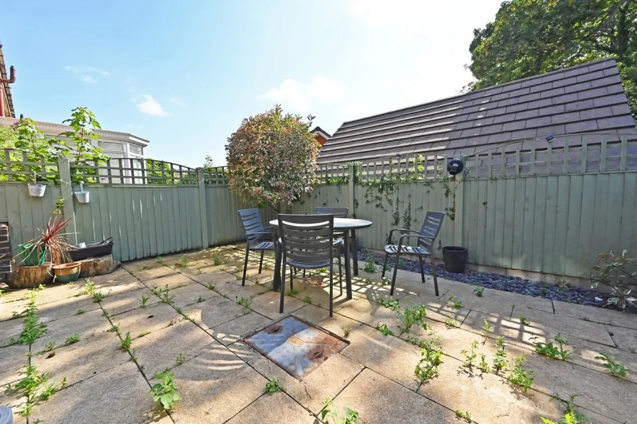 The Bridle Path, Newcastle, ST5, photo 27