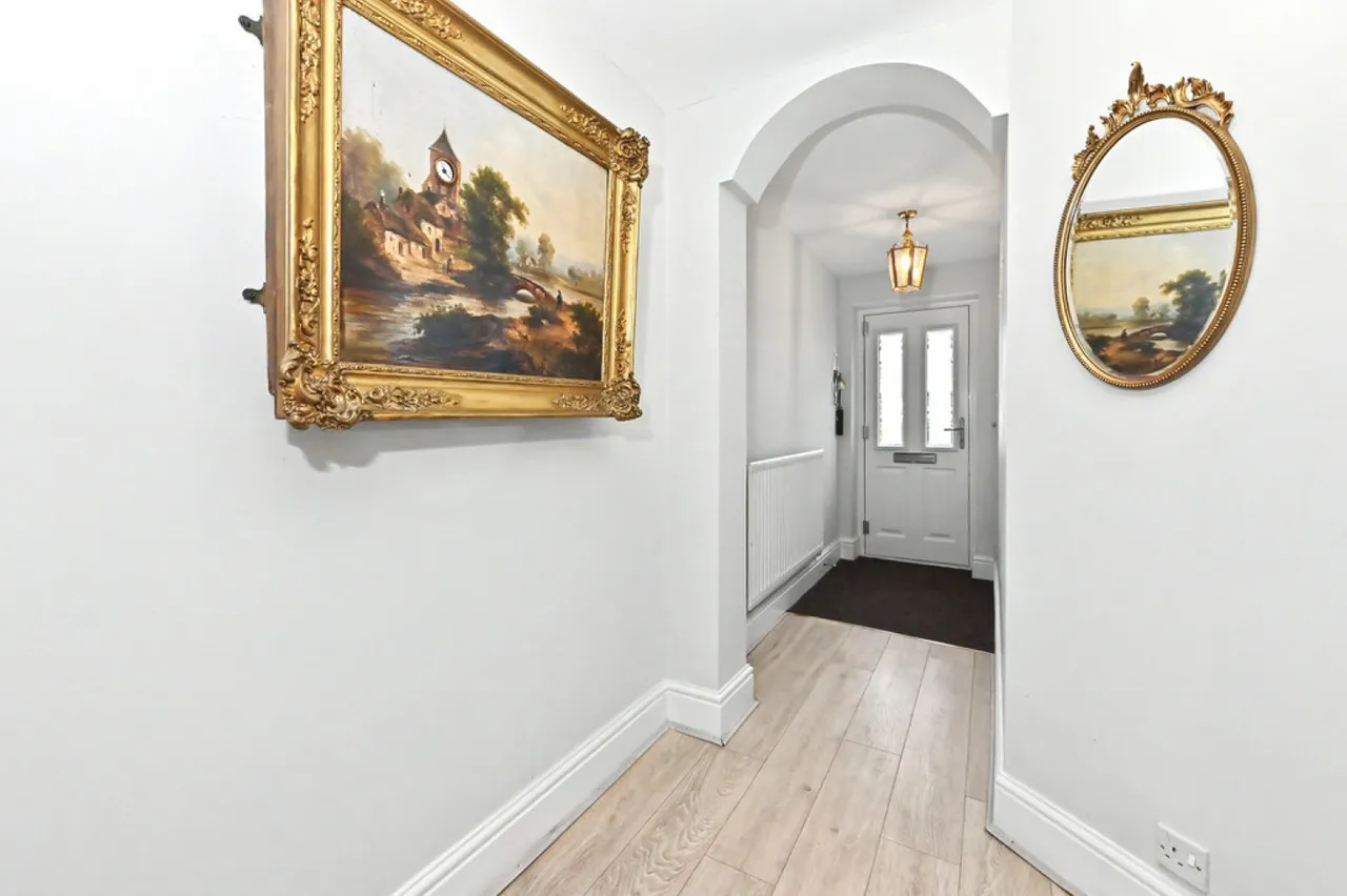 The Bridle Path, Newcastle, ST5, photo 3