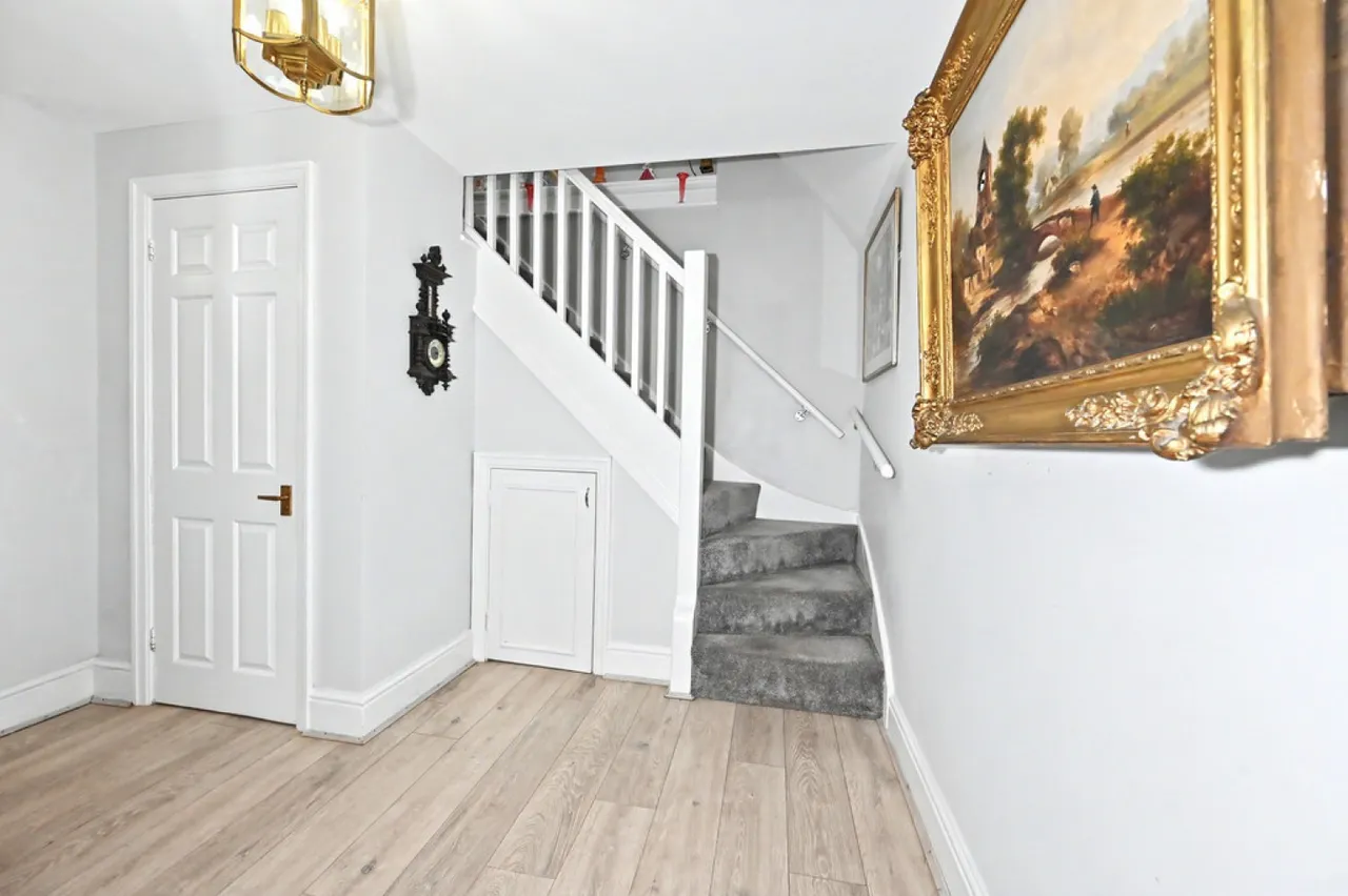 The Bridle Path, Newcastle, ST5, photo 4