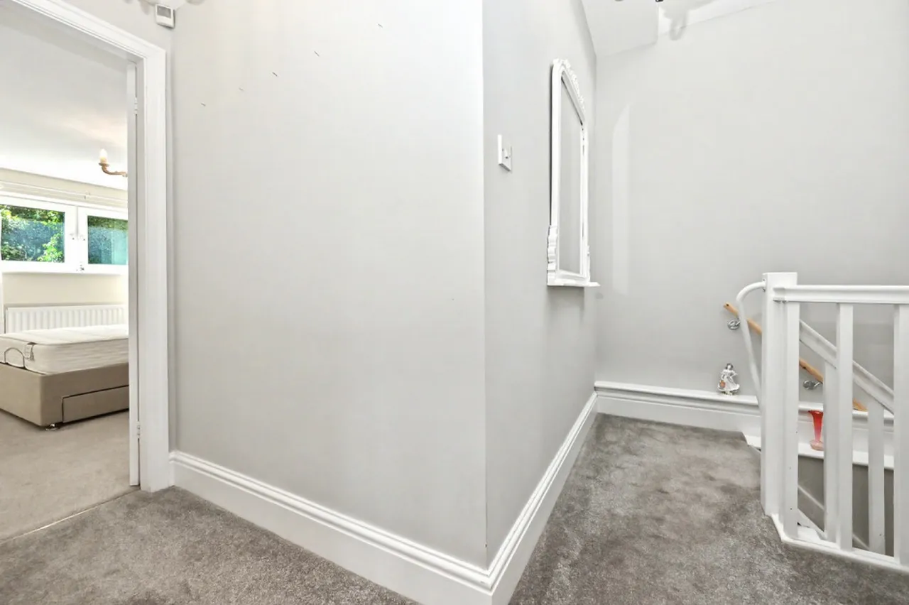 The Bridle Path, Newcastle, ST5, photo 23