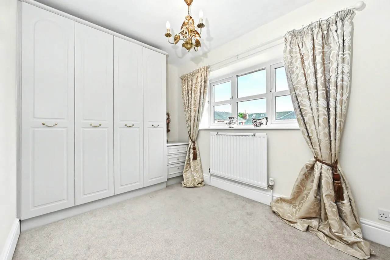 The Bridle Path, Newcastle, ST5, photo 14