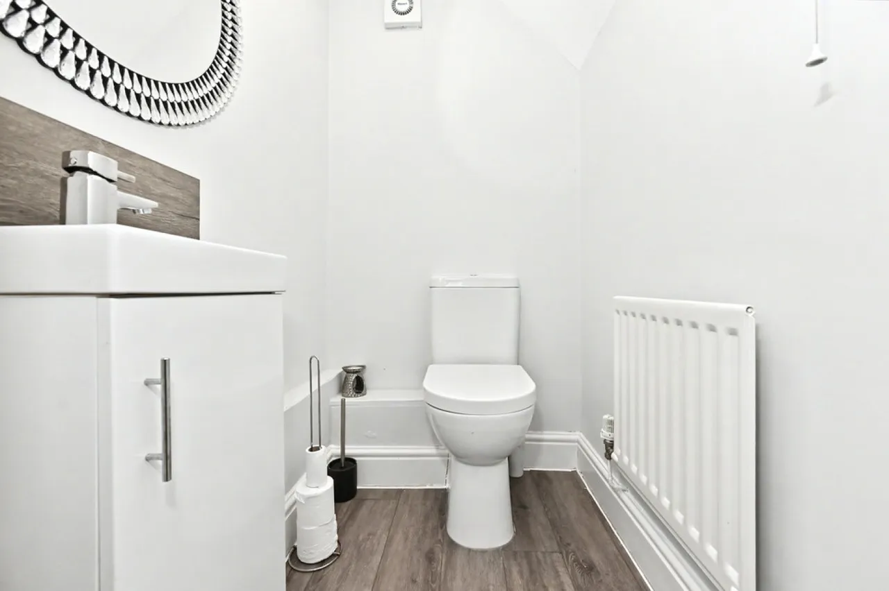 The Bridle Path, Newcastle, ST5, photo 13