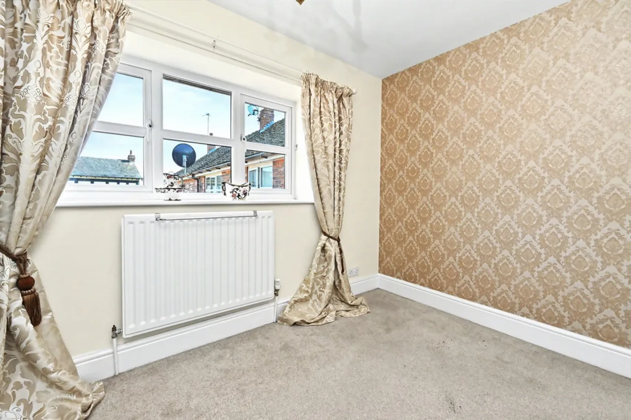 The Bridle Path, Newcastle, ST5, photo 15