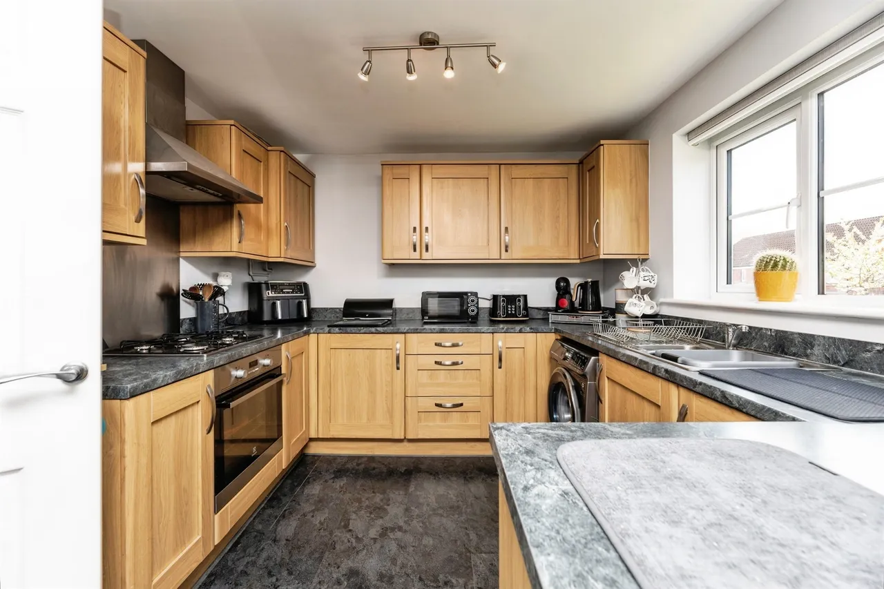 Daisy Hill, Morley, LS27, photo 6