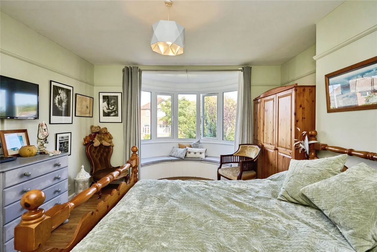 Place Road, Cowes, PO31, photo 17