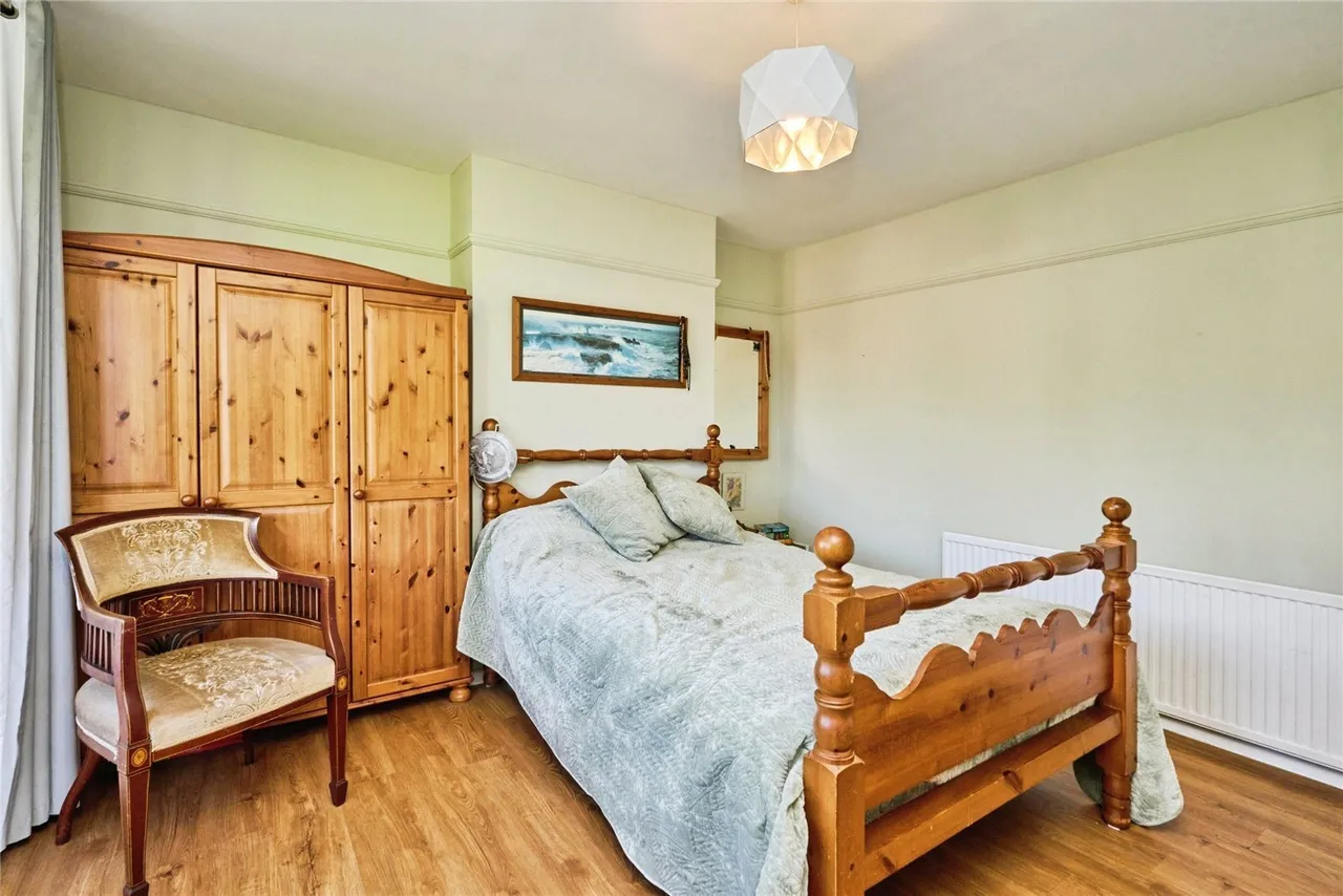 Place Road, Cowes, PO31, photo 19