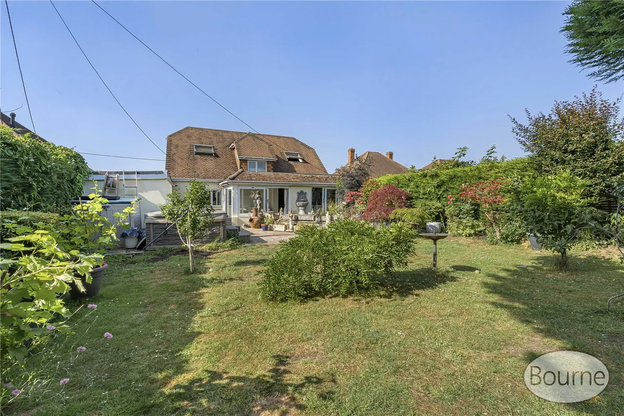 Christmas Pie Avenue, Normandy, GU3, photo 20