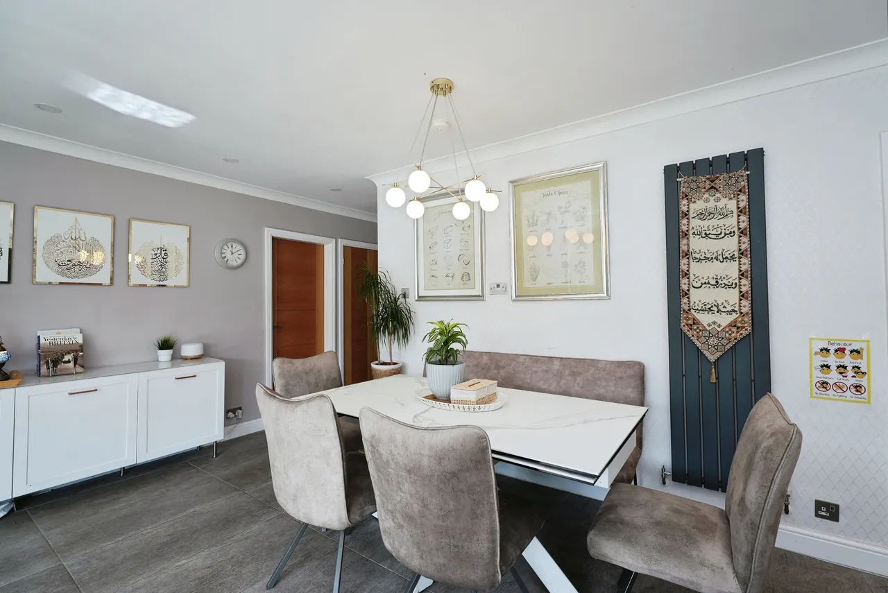Latham Lane, Cleckheaton, BD19, photo 9