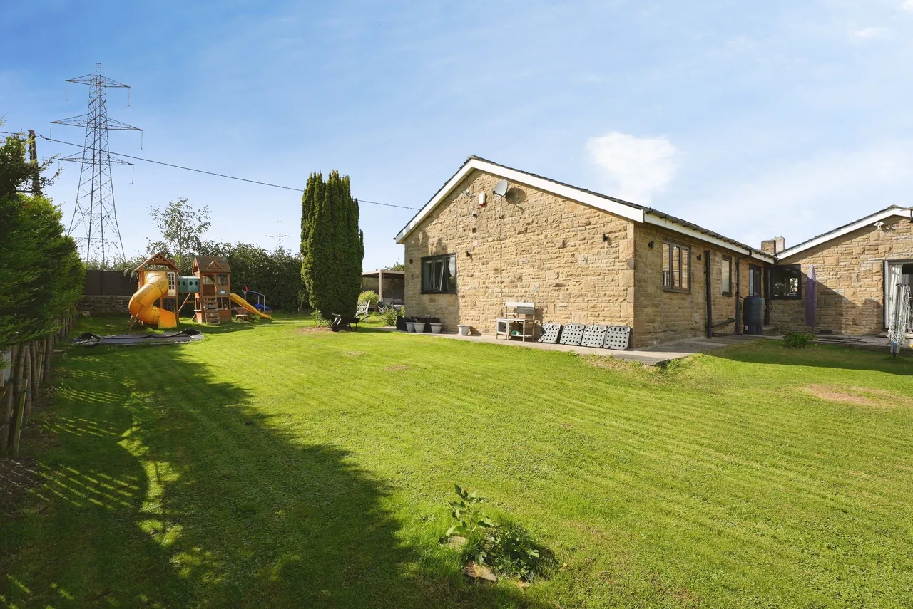 Latham Lane, Cleckheaton, BD19, photo 45